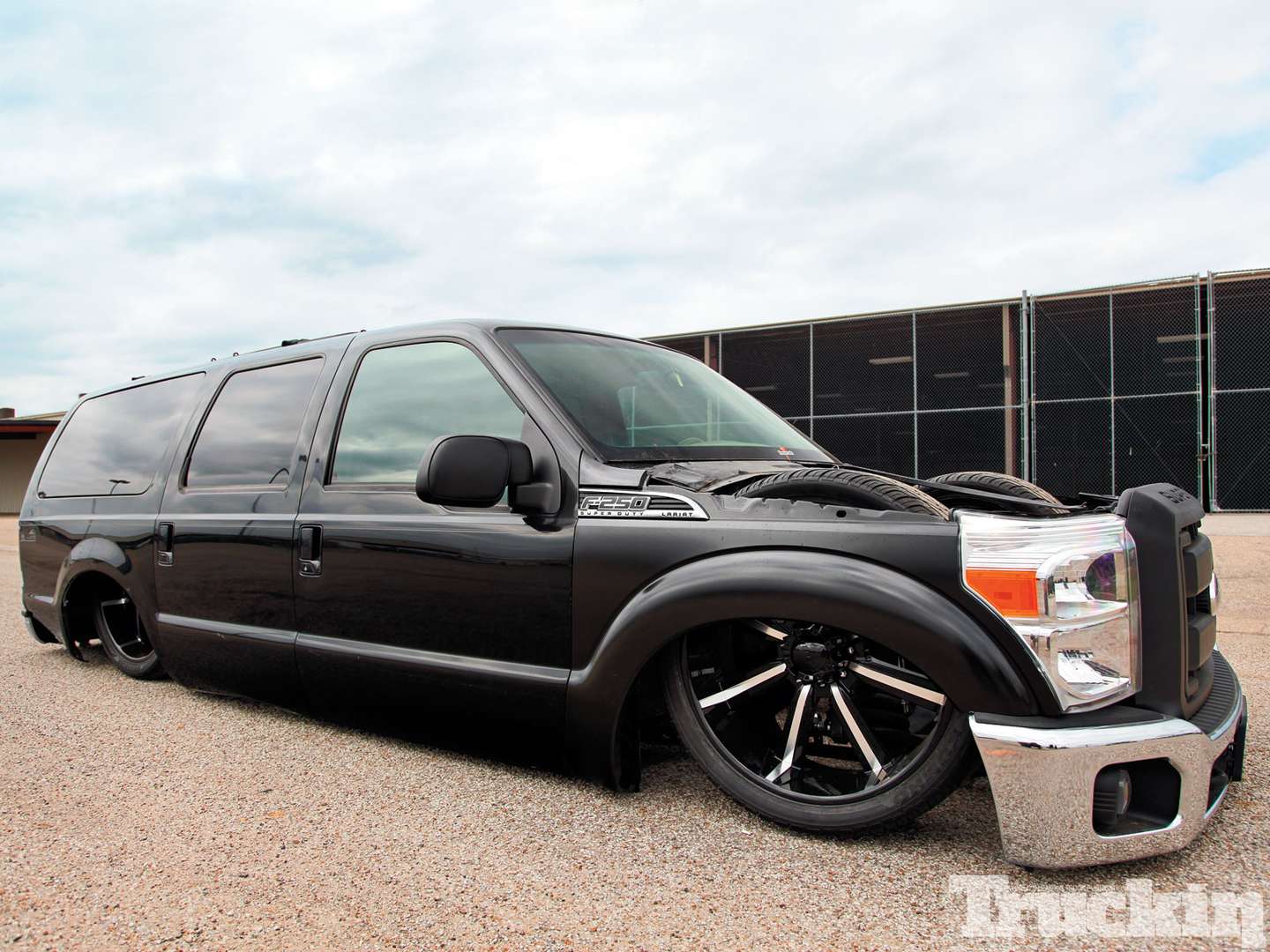 Ford_Excursion