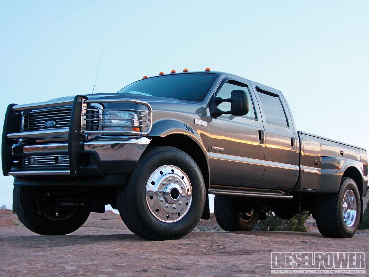 Ford F550 #8643572