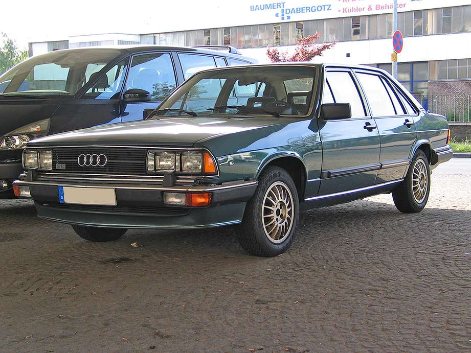 Audi 200 #9857831
