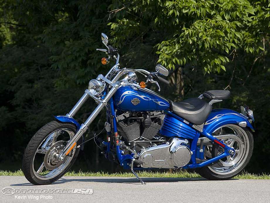 Harley-Davidson Rocker C #9069038
