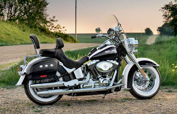 Harley-Davidson Softail Deluxe #8346331