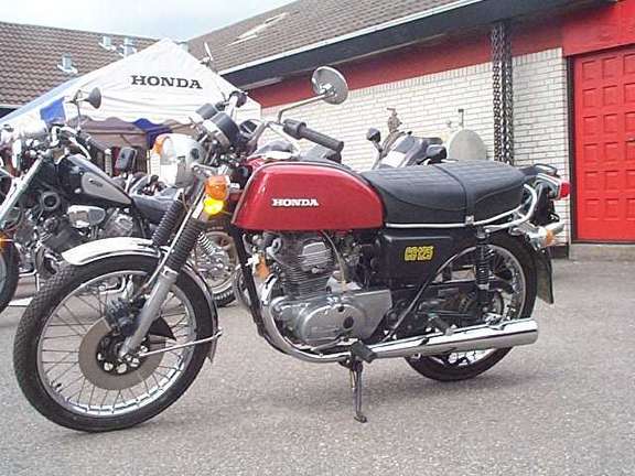 Honda CB 125 #8243641