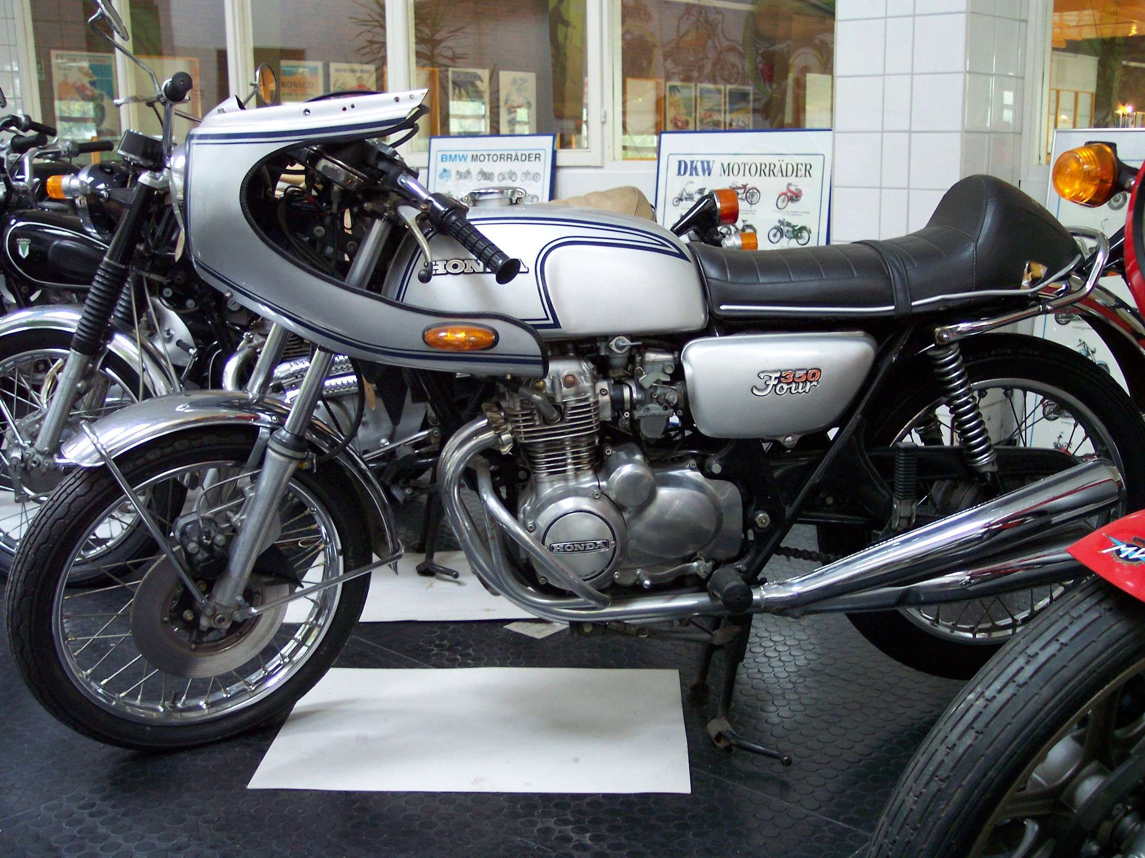 Honda CB 350 #9837826