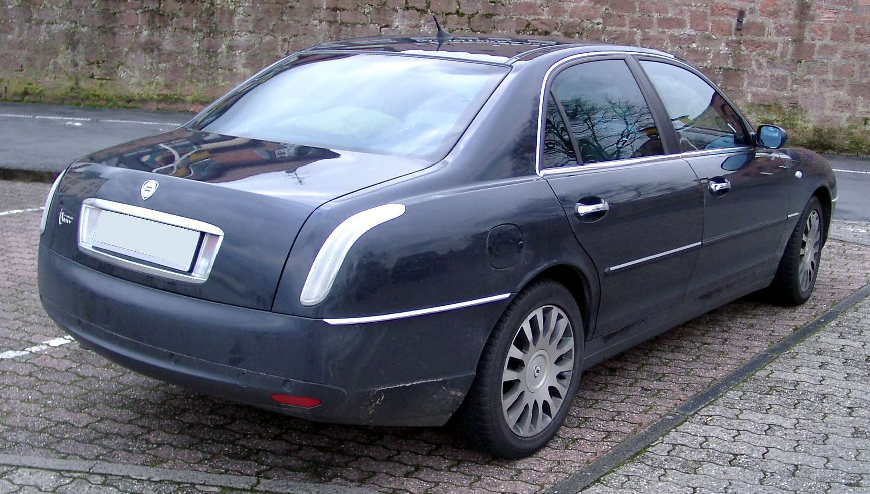 Lancia Thesis #9225946