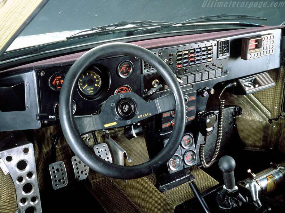 Lancia Delta S4 #8199004