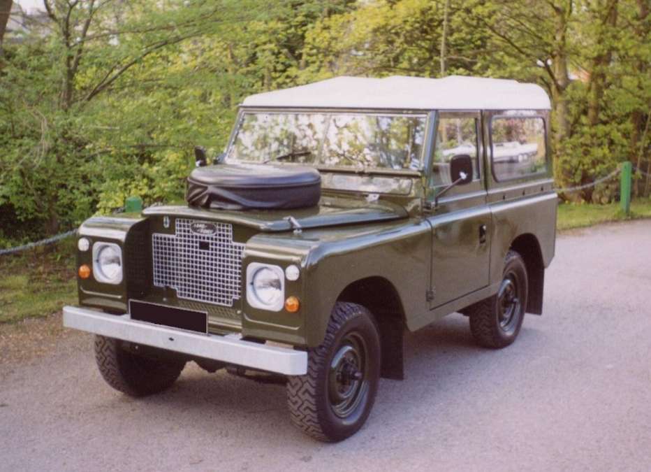 Land-Rover_88