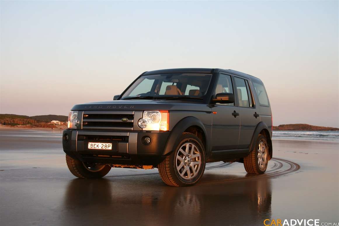 Land-Rover Discovery 3 #7256526