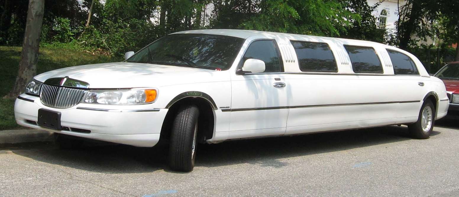 Lincoln Limousine #7572882