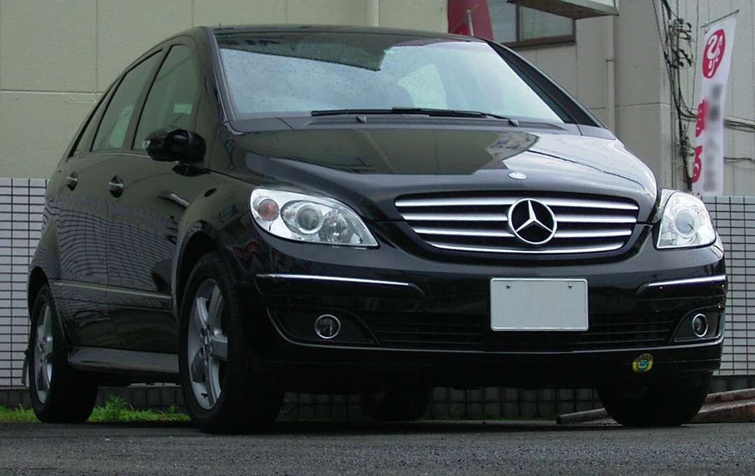 Mercedes-Benz B200 #8328142