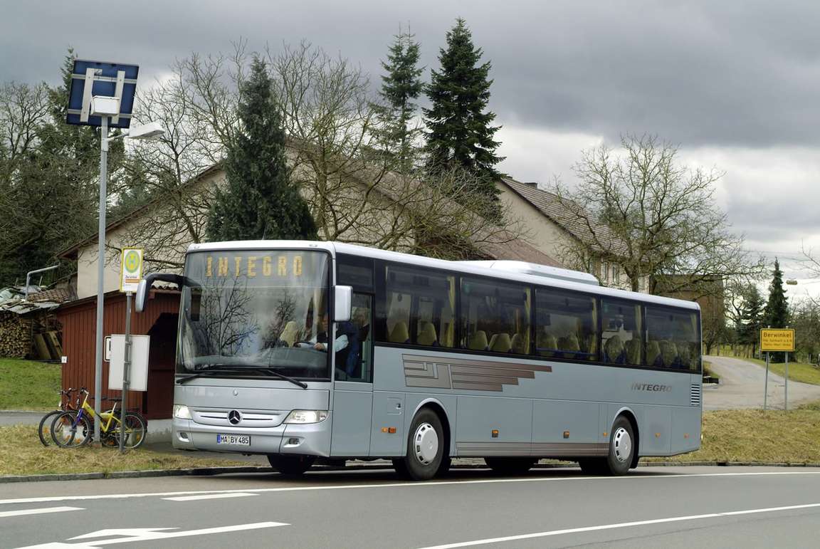 Mercedes-Benz_Bus