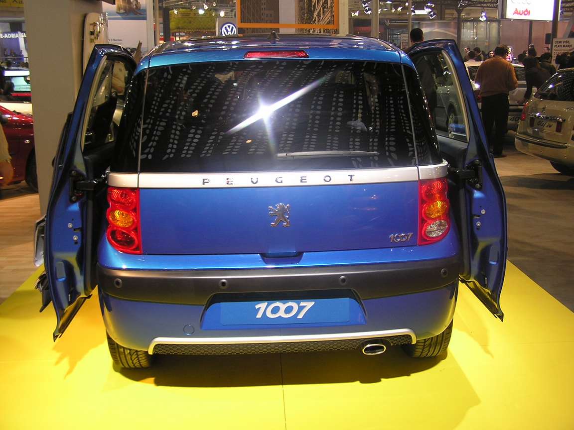 Peugeot_1007