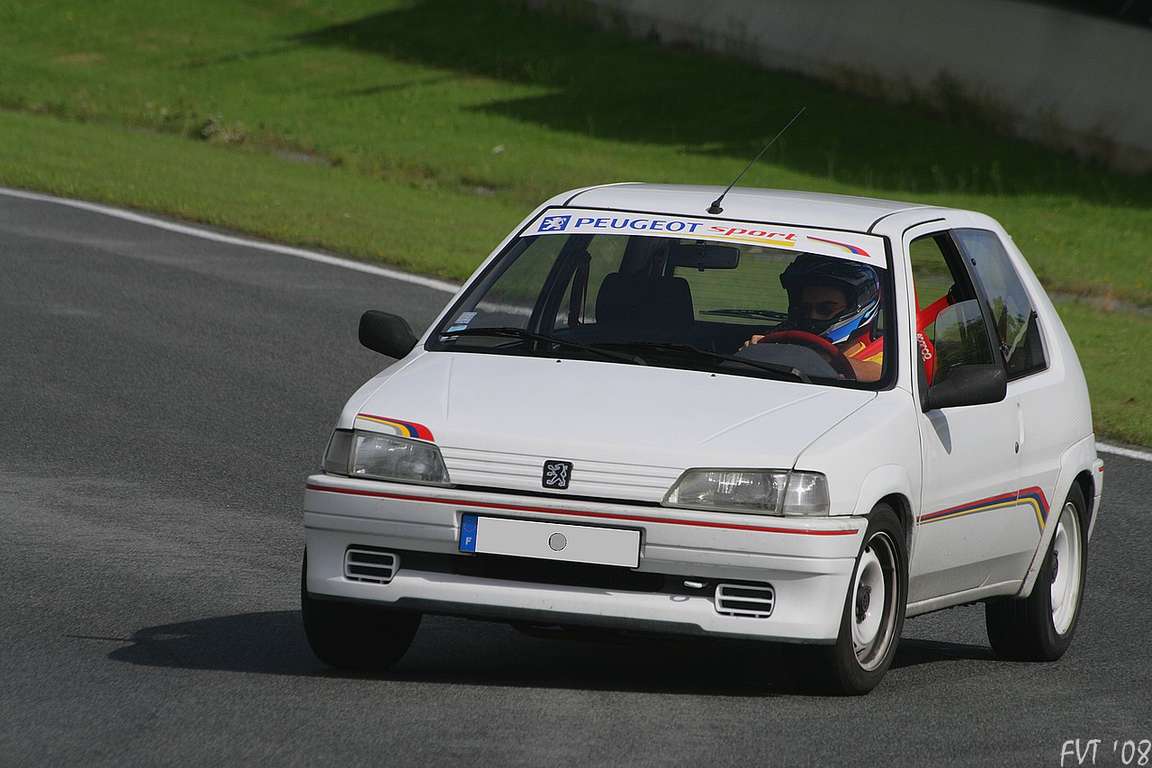 Peugeot_106_Rallye