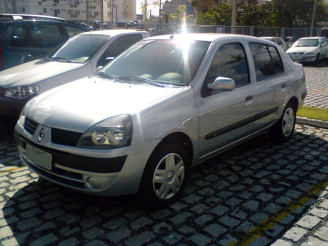 Renault Clio Sedan #9436852