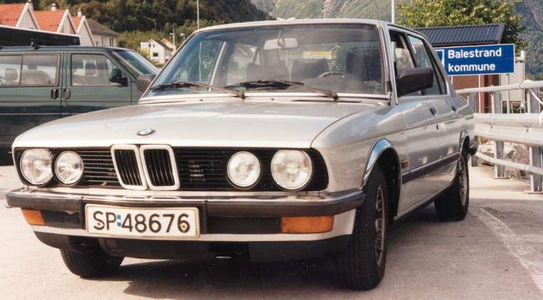 BMW_518