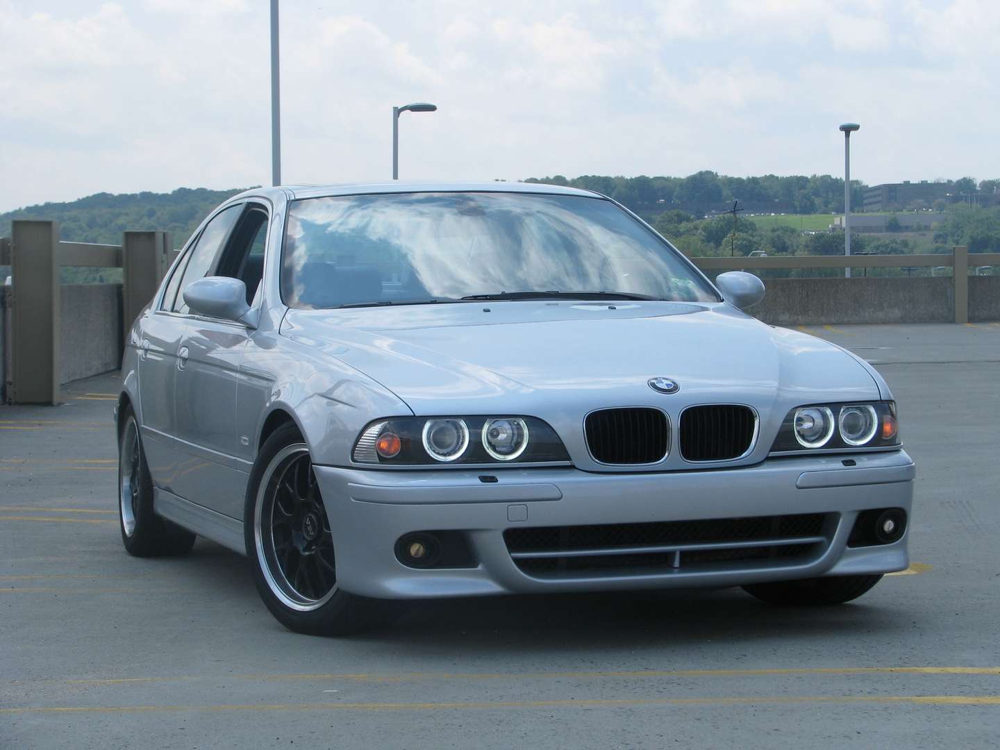 BMW_528