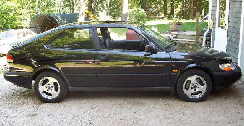 Saab_900S