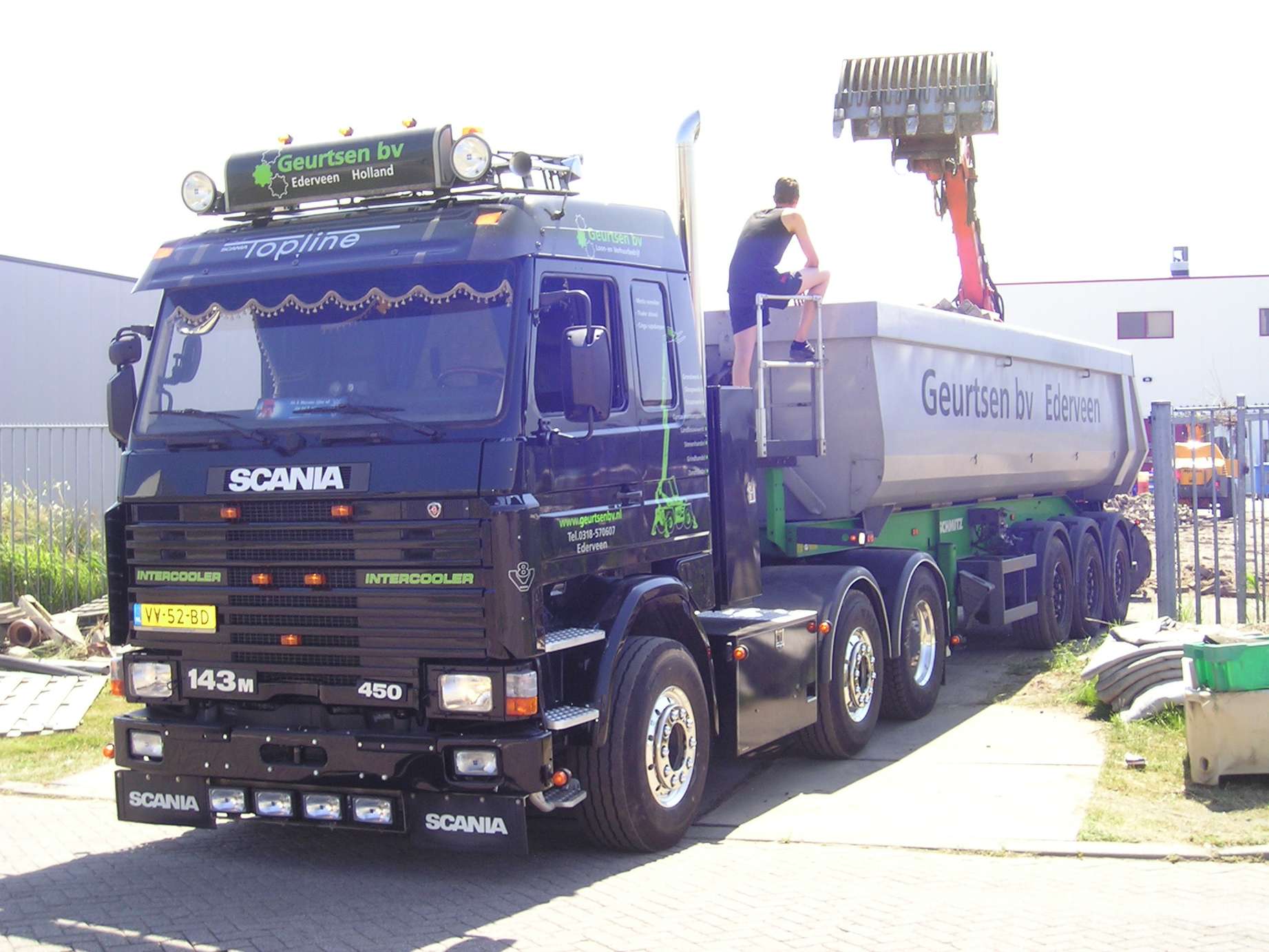 Scania_143
