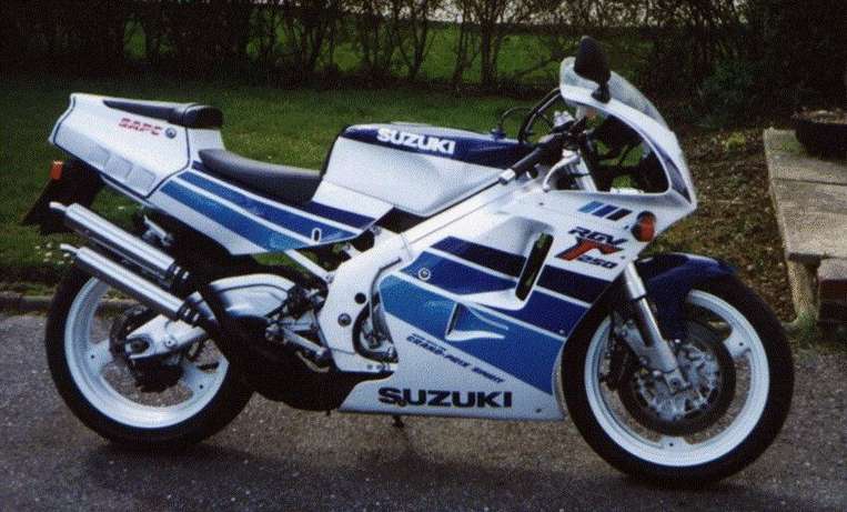 Suzuki RGV 250 #9000325