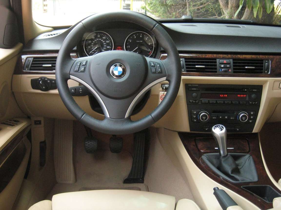 BMW_328i