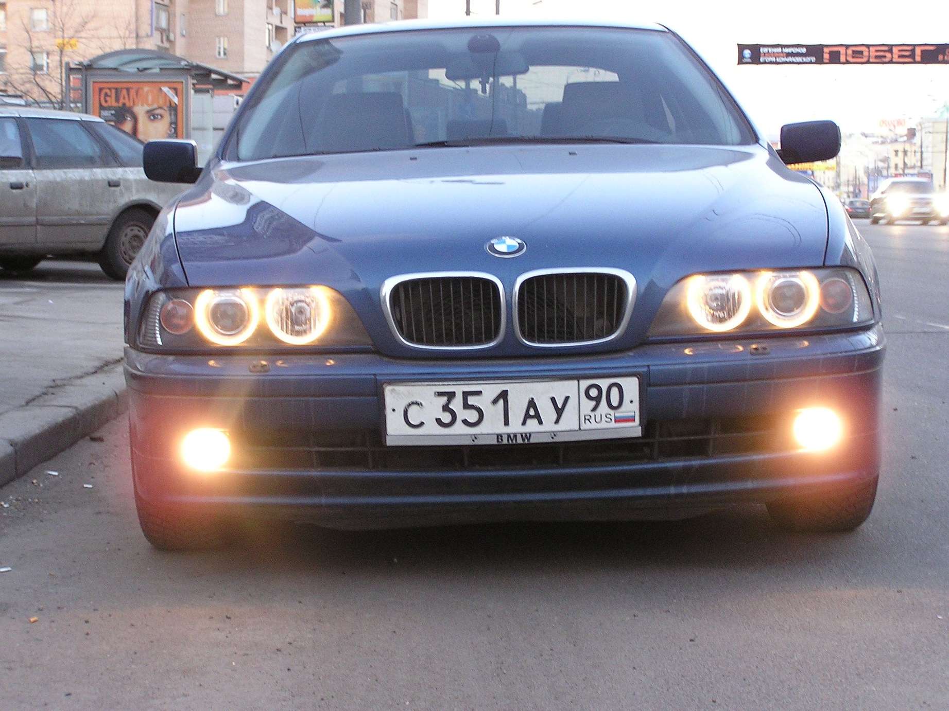 BMW 525i #9951850