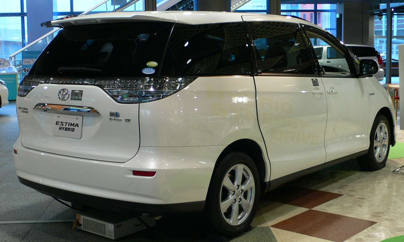 Toyota_Estima