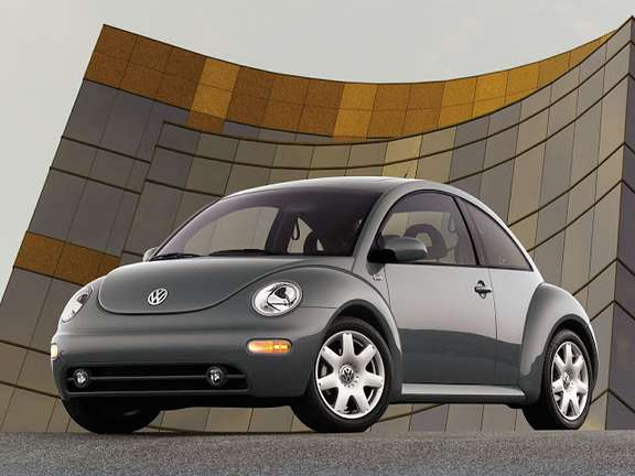 Volkswagen New Beetle #8923503