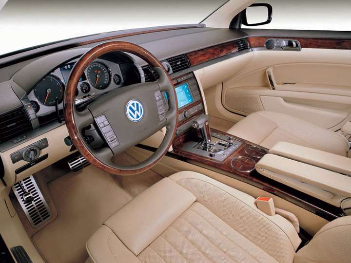 Volkswagen Phaeton #9302173