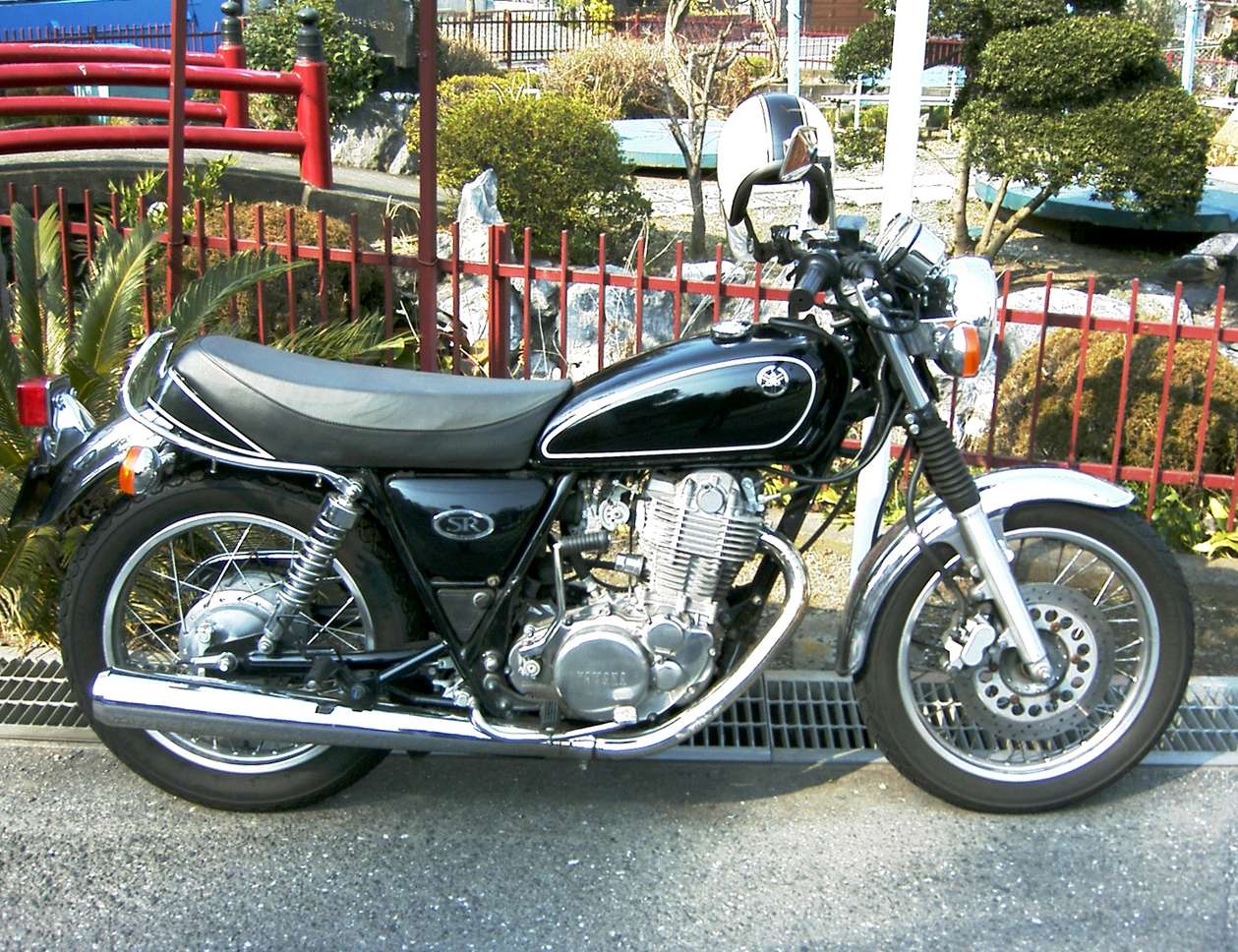 Yamaha 400 #7760383