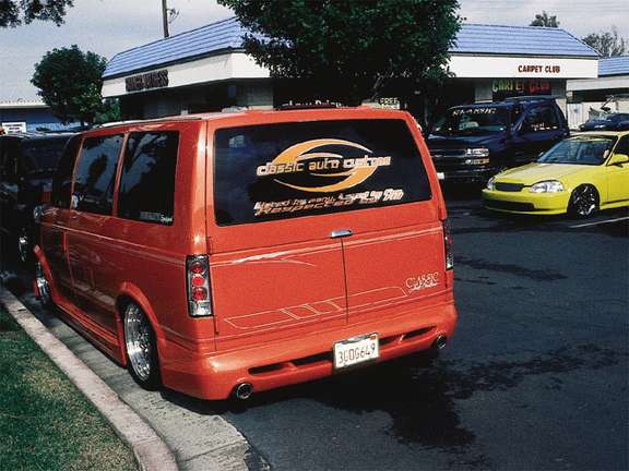 Chevrolet Astro Van #7893762