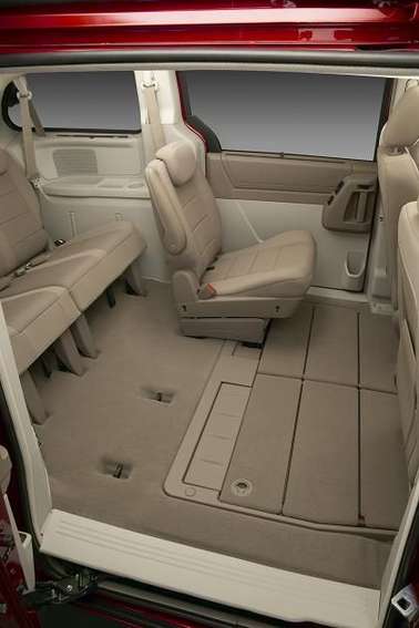 Chrysler Grand Caravan #7670140