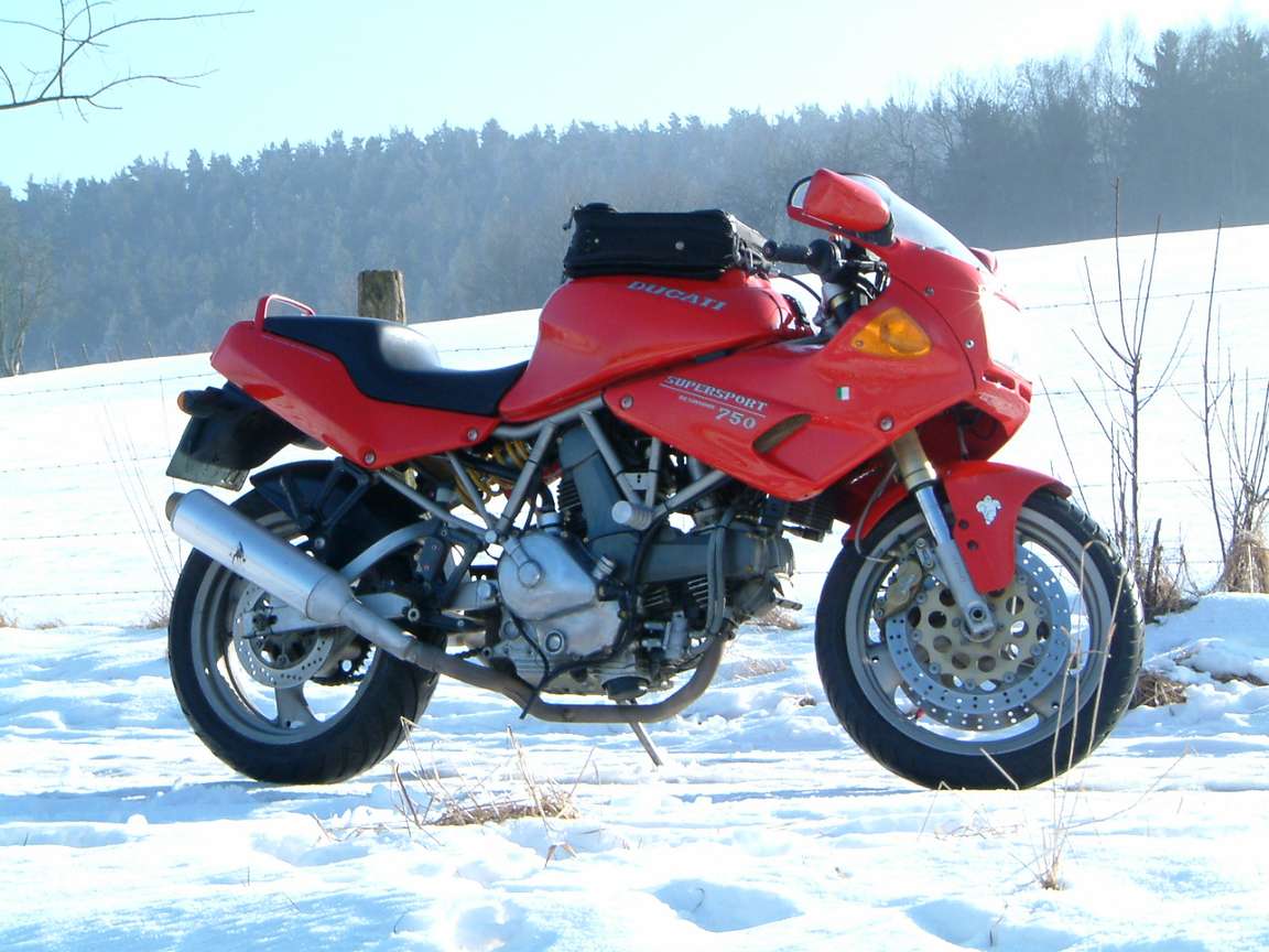 Ducati_750