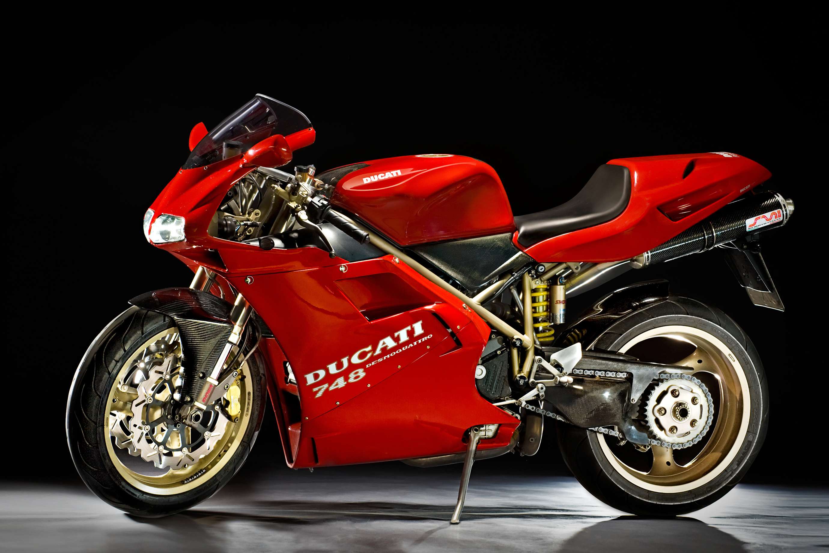 Ducati_748