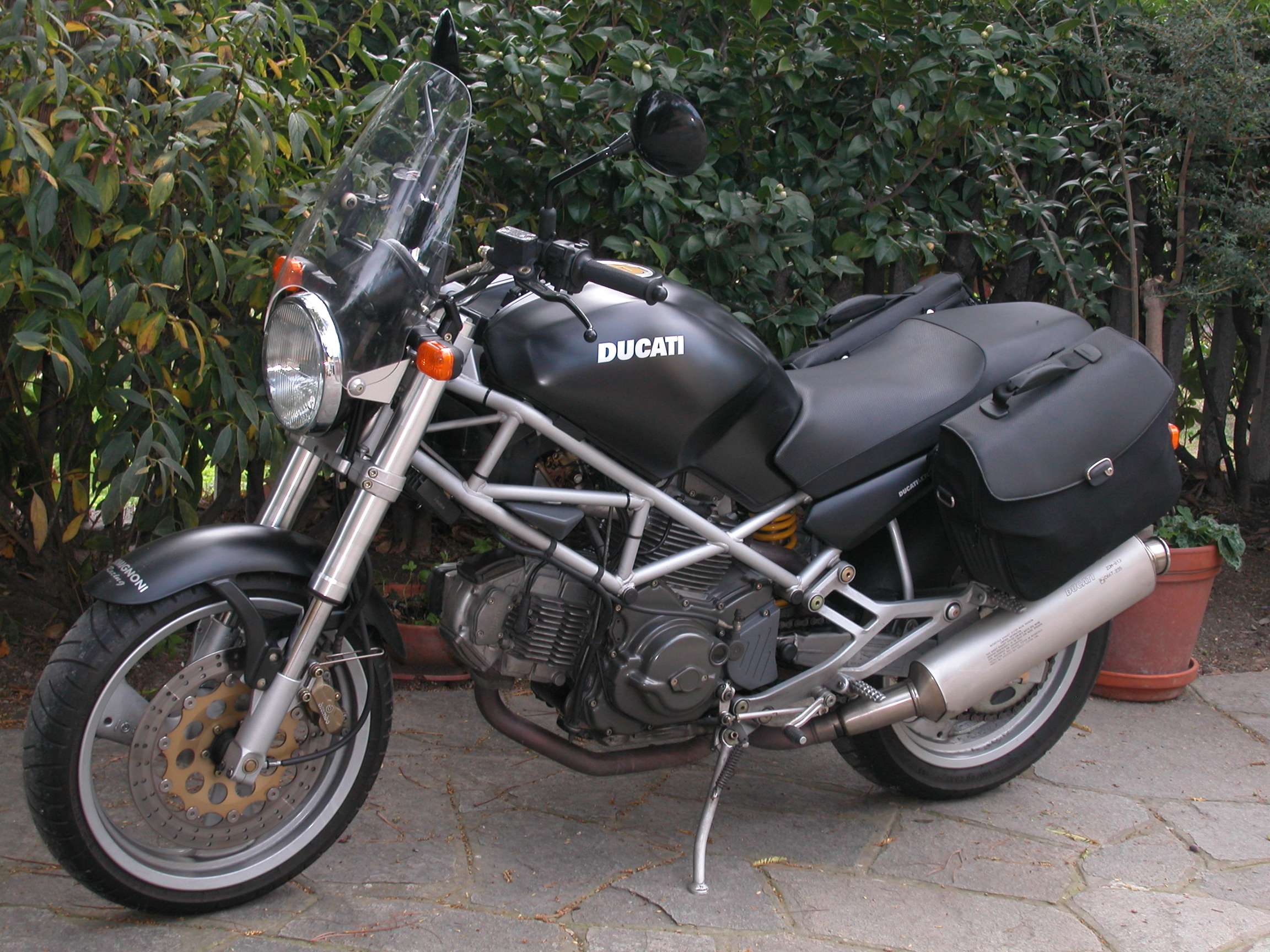 Ducati Monster 600 #8760978