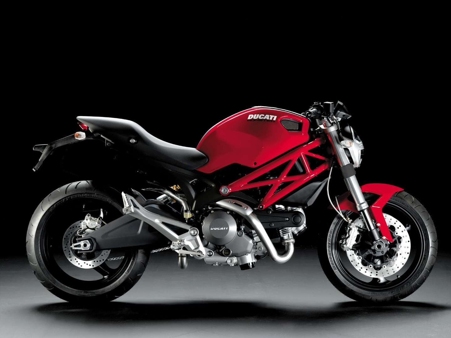 Ducati Monster 696 #8858121