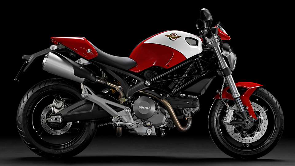 Ducati Monster 696 #9514175