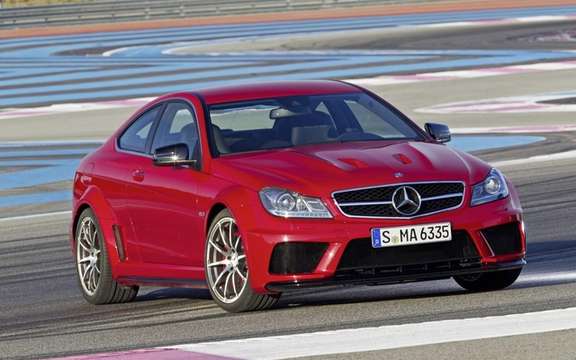 Mercedes-Benz C63 AMG Black Series Coupe: The ultimate version picture #2