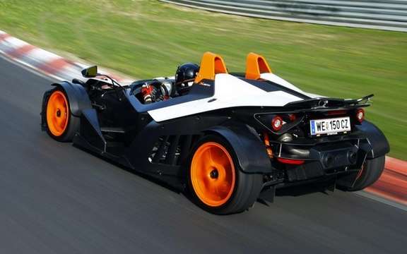 KTM X-Bow R: Belts four points of rigor picture #3