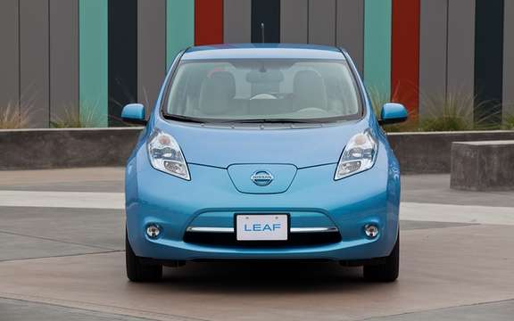 Nissan LEAF 2012: A Facebook page and Twitter feed him dedies picture #4