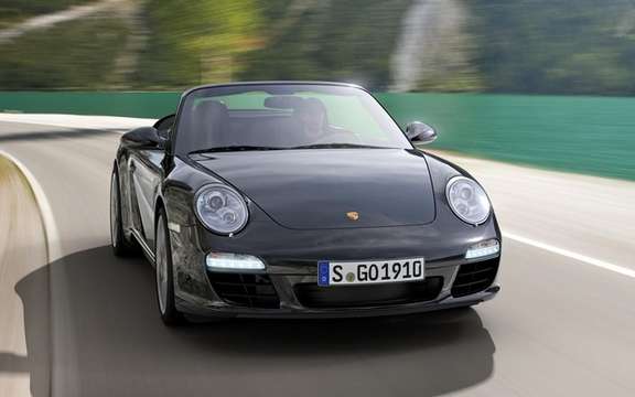 Porsche 911 Black Edition: Only 1911 units produced picture #5