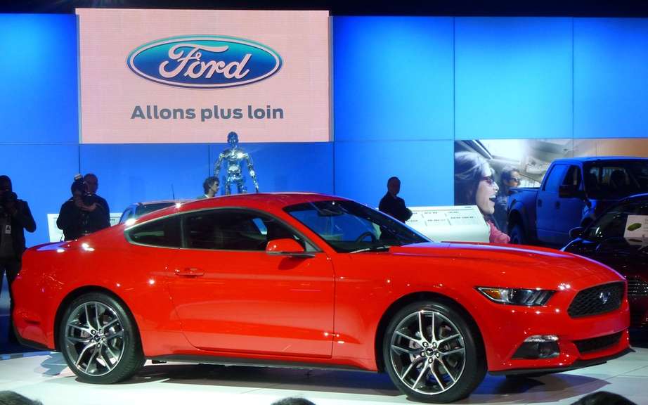2015 Ford Mustang auctioned for $ 300,000 picture #2