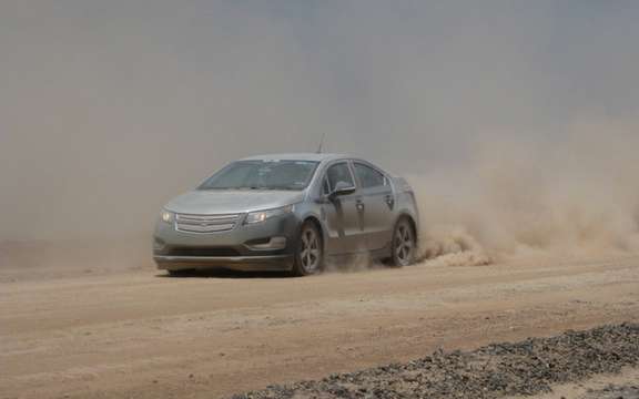 2011 Chevrolet Volt: Essays in the desert of Arizona picture #1