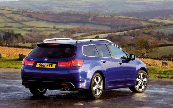 Acura TSX Sport Wagon 2011: another year of waiting picture #3