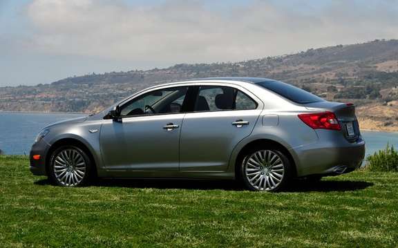 Suzuki Kizashi, a large sedan intermediate size picture #3