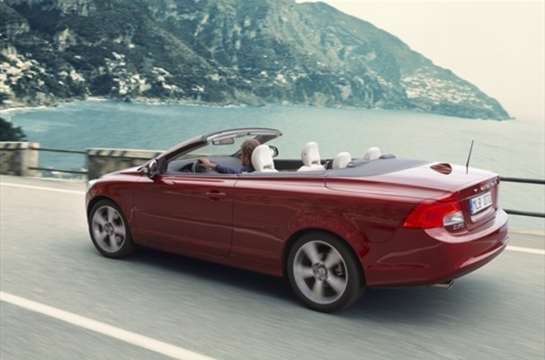 Volvo C70 2010: a slight remodeling that was needed ... picture #4