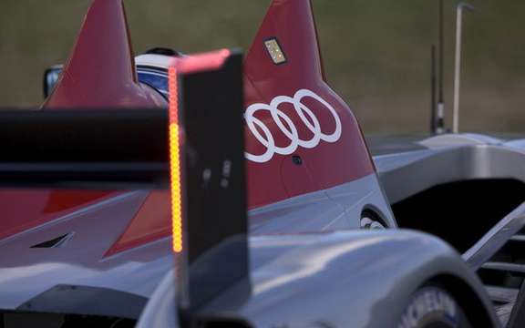 Audi R15-Promising debuts a Sebring picture #6
