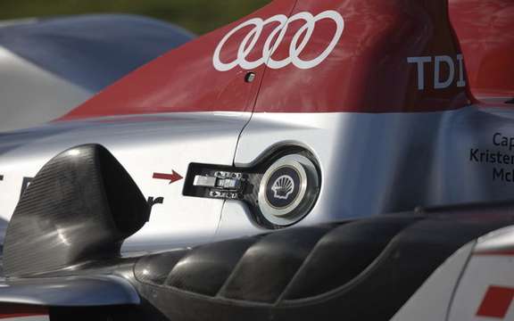 Audi R15-Promising debuts a Sebring picture #8