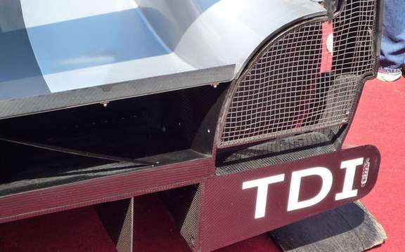 Audi R15-Promising debuts a Sebring picture #20