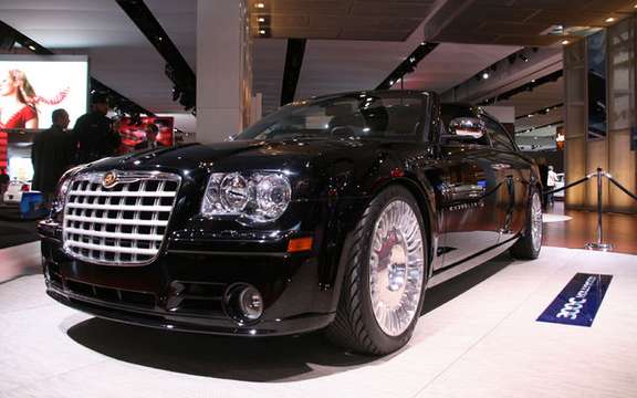 Chrysler 300C Hollywood, reverse landaulet picture #3