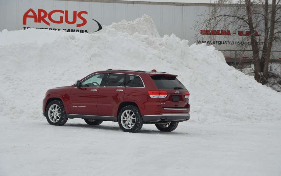 A reminder about the Jeep Grand Cherokee / Dodge Durango picture #10