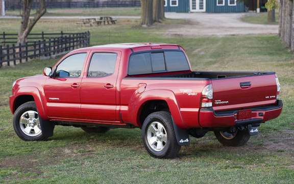 Tacoma 2009 new model, more standard equipment and a lower price picture #2
